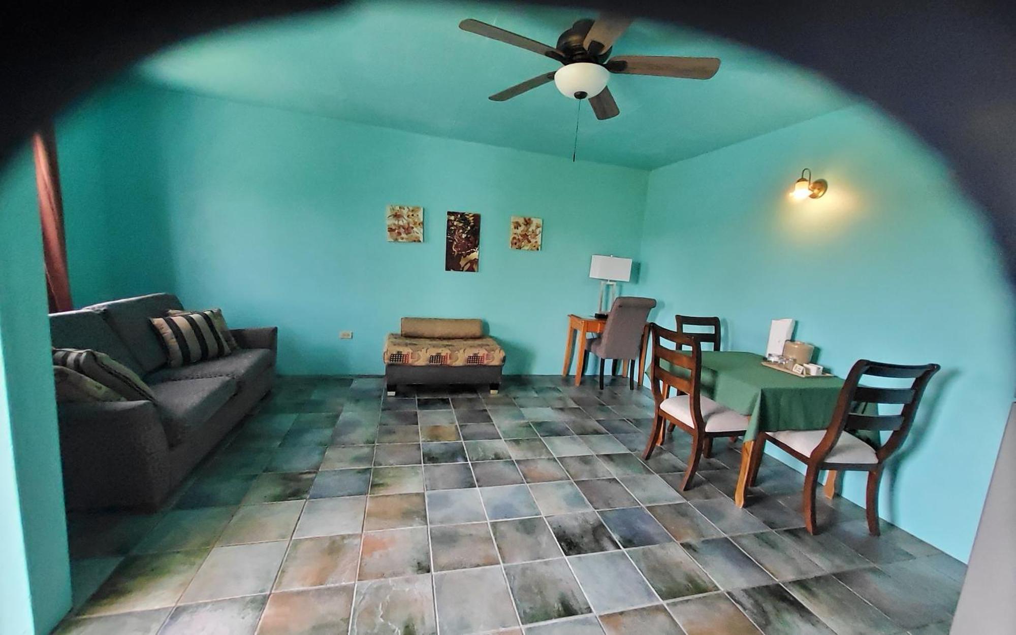 Lamblion Holiday Apartment Freemans ภายนอก รูปภาพ